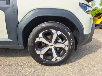 Dacia Duster Jahreswagen