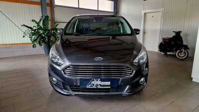 Ford S-MAX Gebrauchtwagen