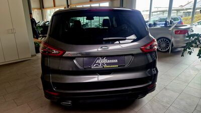 Ford S-MAX Gebrauchtwagen