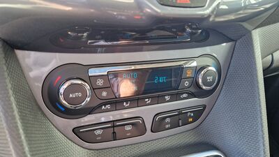 Ford Tourneo Connect Gebrauchtwagen