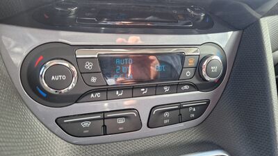 Ford Tourneo Connect Gebrauchtwagen