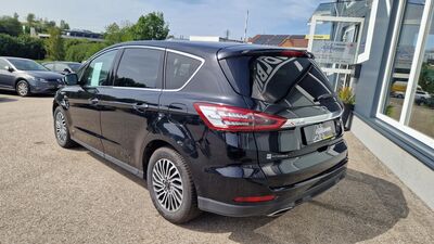 Ford S-MAX Gebrauchtwagen