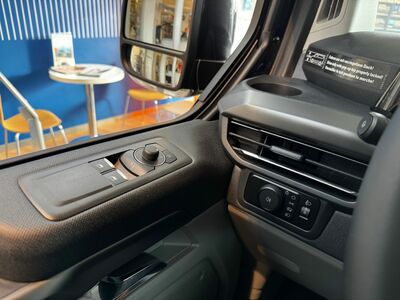 Ford Tourneo Custom Neuwagen