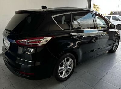 Ford S-MAX Gebrauchtwagen