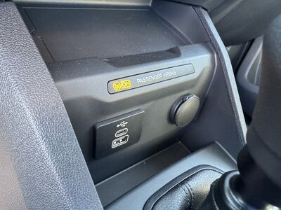 Ford Transit Courier Tageszulassung