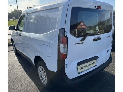 Ford Transit Courier Tageszulassung