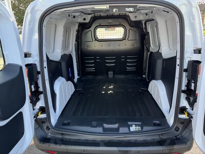 Ford Transit Courier Tageszulassung