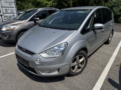 Ford S-MAX Gebrauchtwagen