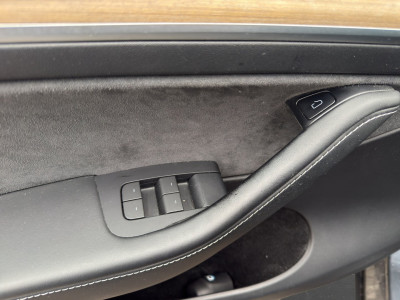 Tesla Model Y Gebrauchtwagen Tesla Model Y Gebrauchtwagen