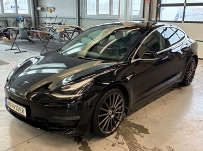 Tesla Model 3 Gebrauchtwagen