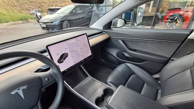 Tesla Model 3 Gebrauchtwagen Tesla Model 3 Gebrauchtwagen