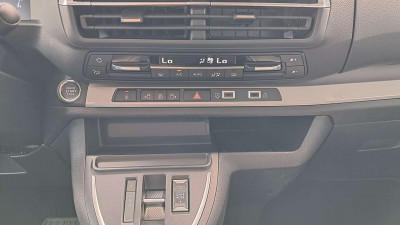 Peugeot Traveller Tageszulassung