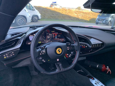 Ferrari SF90 Gebrauchtwagen Ferrari SF90 Gebrauchtwagen