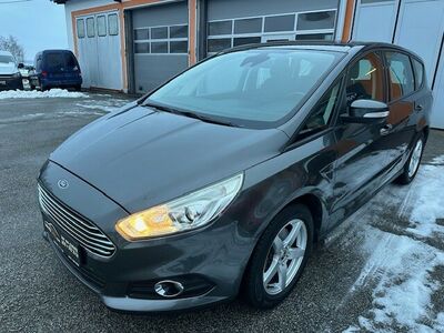 Ford S-MAX Gebrauchtwagen