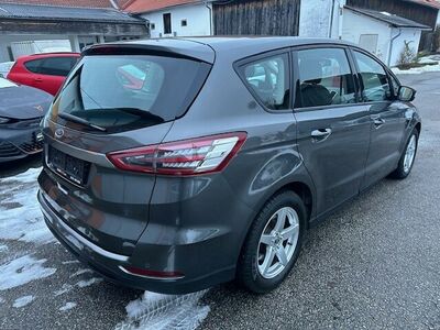 Ford S-MAX Gebrauchtwagen