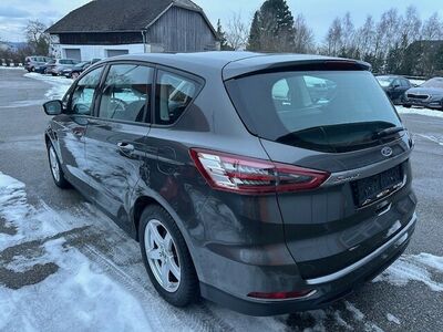 Ford S-MAX Gebrauchtwagen