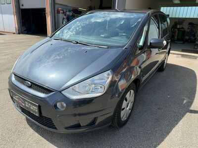 Ford S-MAX Gebrauchtwagen
