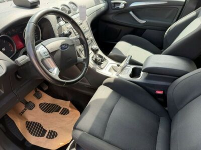 Ford S-MAX Gebrauchtwagen