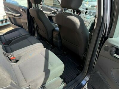 Ford S-MAX Gebrauchtwagen