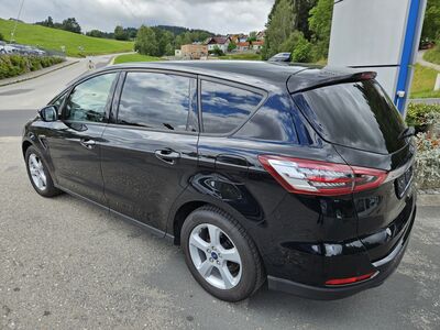 Ford S-MAX Gebrauchtwagen