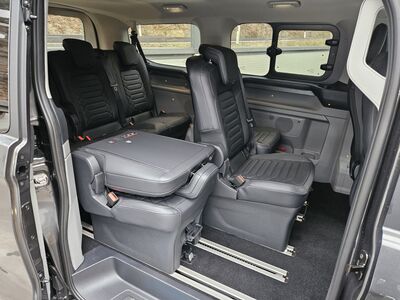 Ford Tourneo Custom Neuwagen