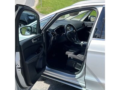 Ford S-MAX Gebrauchtwagen