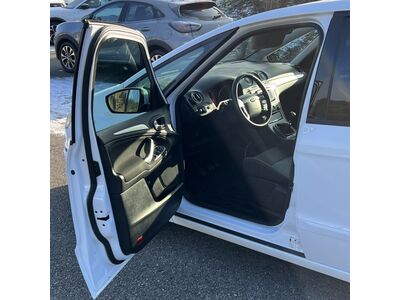 Ford S-MAX Gebrauchtwagen Ford S-MAX Gebrauchtwagen