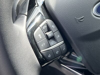 Ford Kuga Neuwagen Ford Kuga Neuwagen