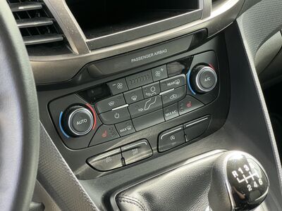 Ford Tourneo Connect Gebrauchtwagen
