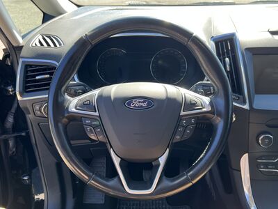 Ford S-MAX Gebrauchtwagen