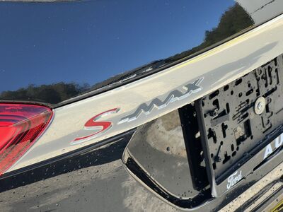 Ford S-MAX Gebrauchtwagen