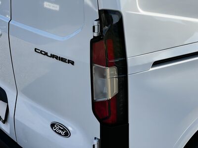 Ford Transit Courier Neuwagen