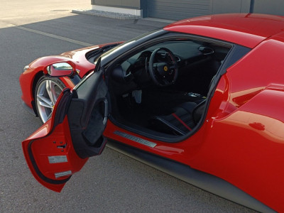 Ferrari 296 Vorführwagen