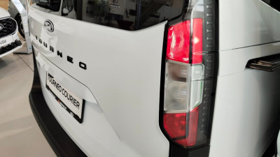 Ford Tourneo Courier Neuwagen