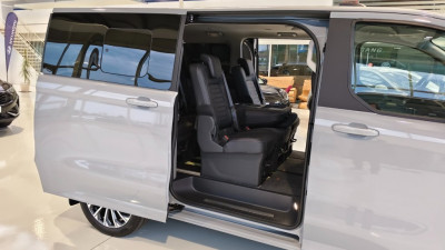 Ford Tourneo Custom Neuwagen
