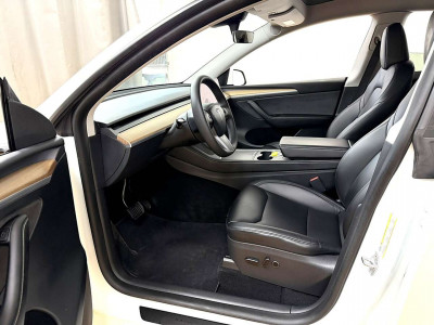 Tesla Model Y Gebrauchtwagen Tesla Model Y Gebrauchtwagen