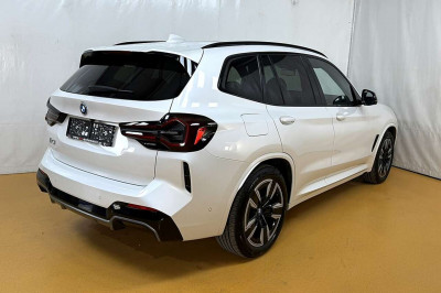BMW iX3 Gebrauchtwagen BMW iX3 Gebrauchtwagen