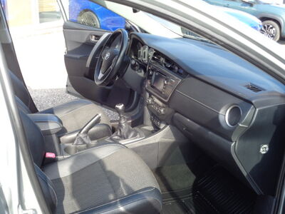 Toyota Auris Gebrauchtwagen