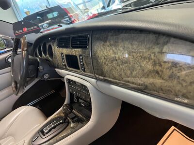 Jaguar XKR Gebrauchtwagen Jaguar XKR Gebrauchtwagen