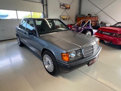 Mercedes-Benz E-Klasse Oldtimer Mercedes-Benz E-Klasse Oldtimer