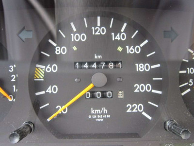 Mercedes-Benz 230 Oldtimer Mercedes-Benz 230 Oldtimer