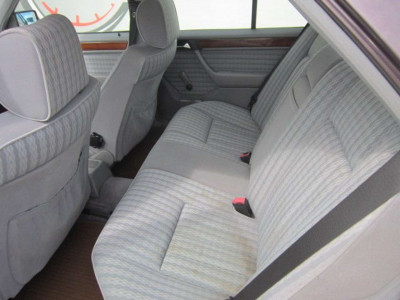 Mercedes-Benz 230 Oldtimer Mercedes-Benz 230 Oldtimer