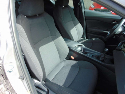 Toyota C-HR Gebrauchtwagen