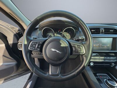 Jaguar F-Pace Gebrauchtwagen