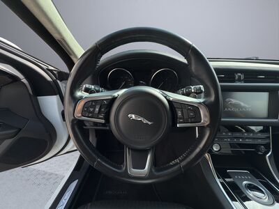 Jaguar XF Gebrauchtwagen
