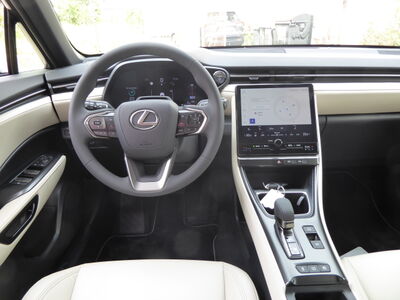 Lexus LBX Tageszulassung