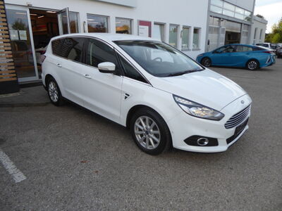 Ford S-MAX Gebrauchtwagen