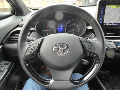 Toyota C-HR Gebrauchtwagen