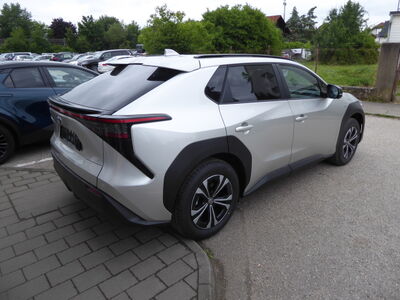 Toyota bZ4X Tageszulassung