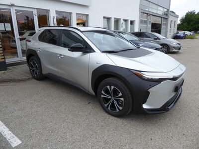 Toyota bZ4X Tageszulassung